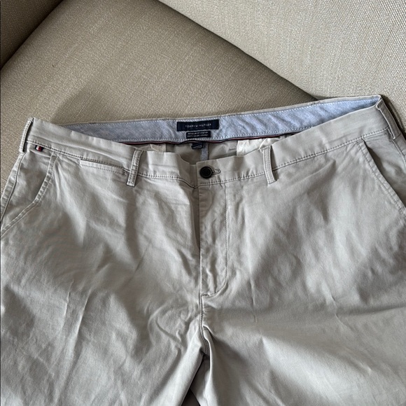 Men's Tommy Hilfiger Light Grey Pants - Picture 1 of 6